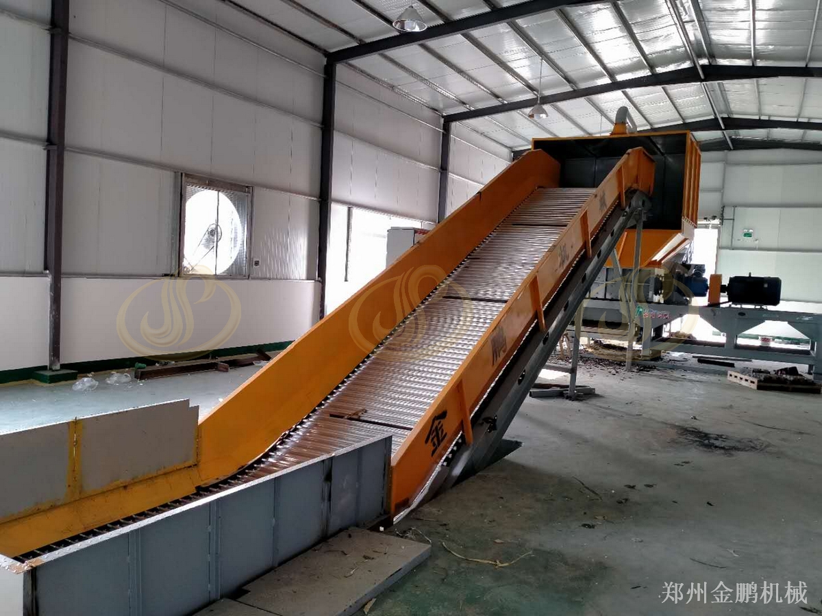 郑州金鹏布料垃圾粉碎机：混合软料破袋粗破与分选前处理