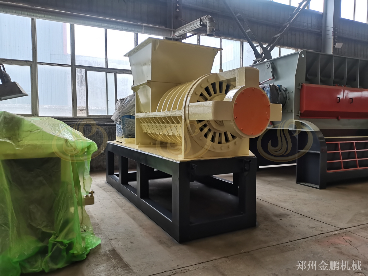 郑州金鹏布料破碎机的螺旋防缠绕撕碎结构
